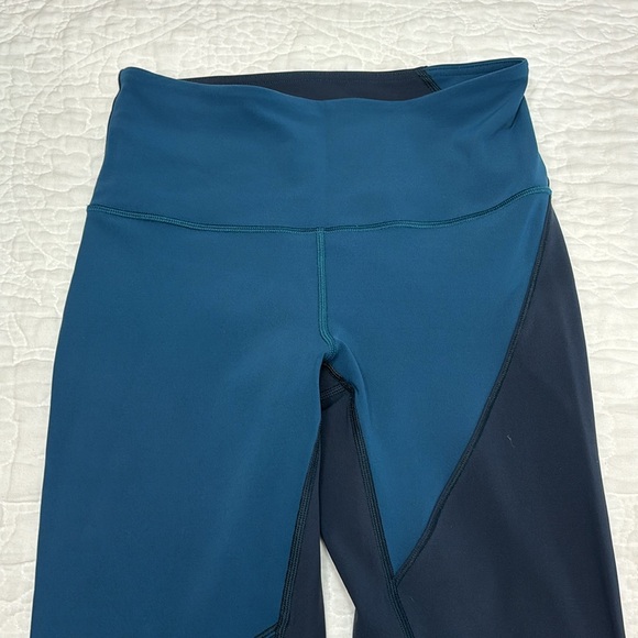 Lululemon Wunder under special edition leggings.  7/8 lengthy. - Picture 10 of 17